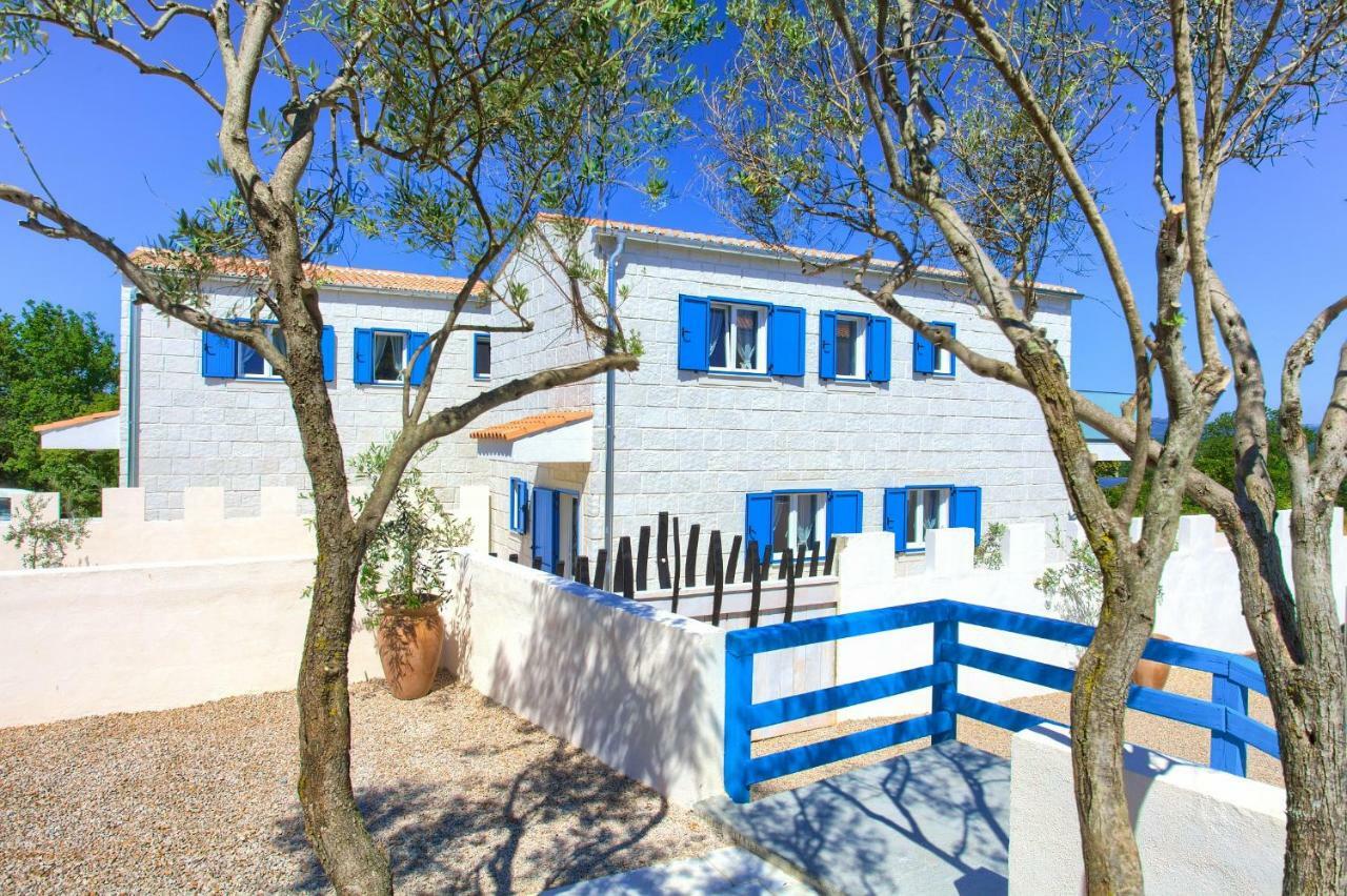Pax Houses Vrh  外观 照片